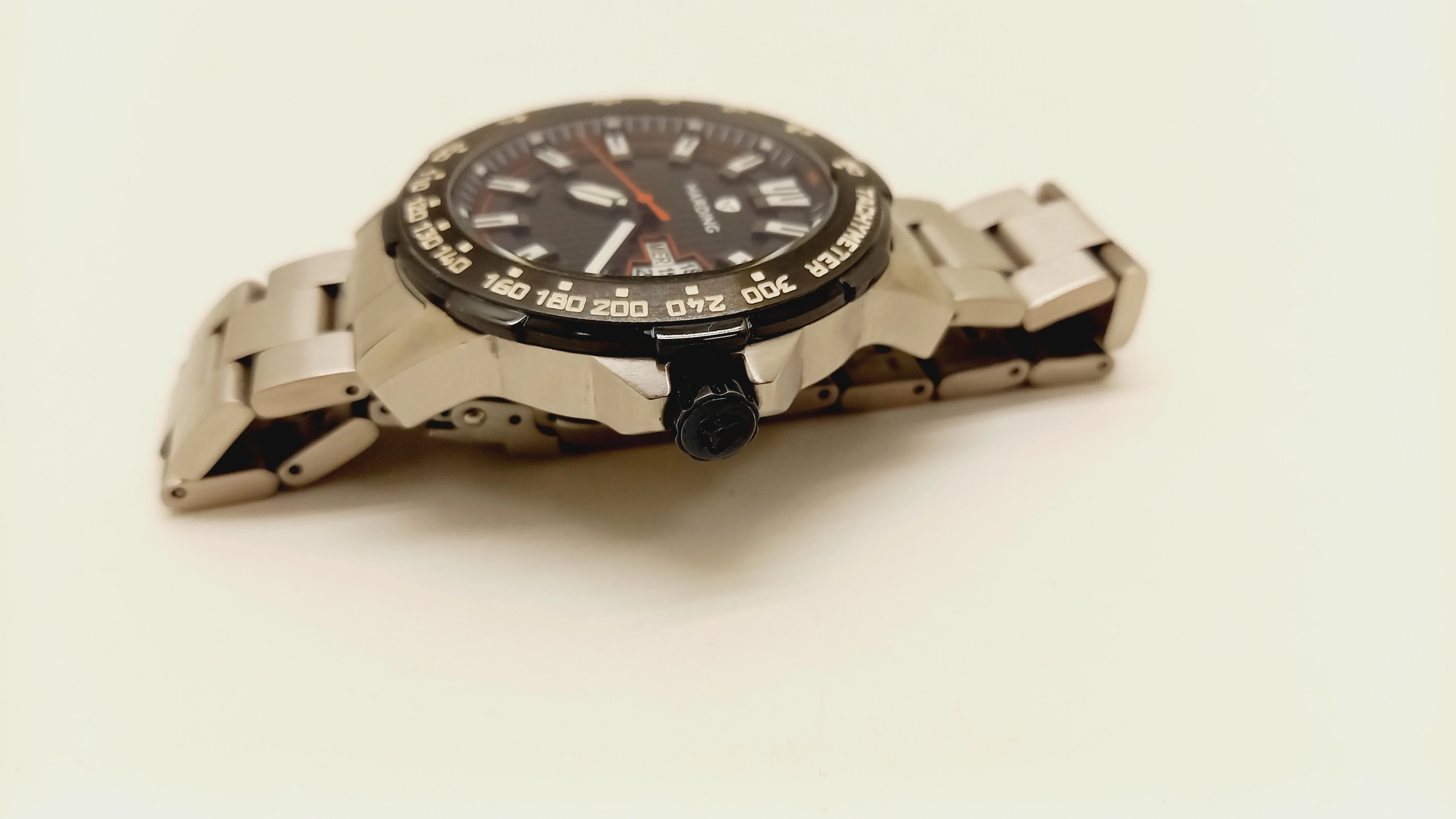 zegarek-harding-hs04-zobacz-ksztalt-koperty-okragla