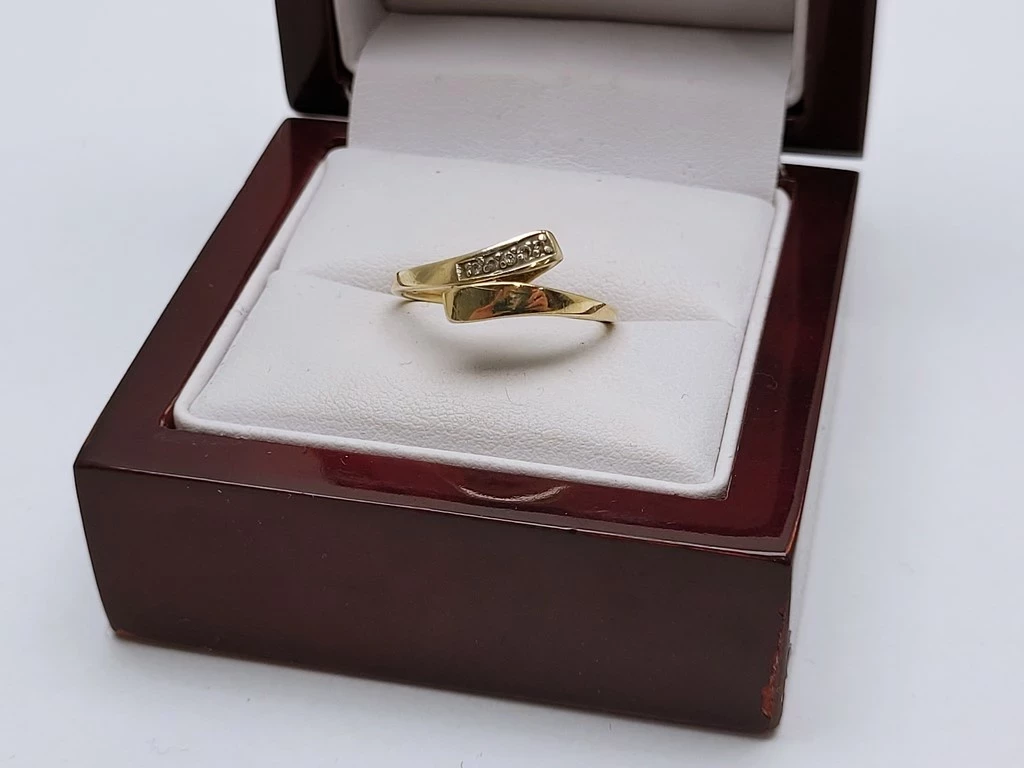 zloty-pierscionek-z-cyrkoniami-172g-pr585-roz16-rozmiarsrednica-wew-mm-372-16