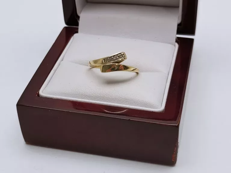 zloty-pierscionek-z-cyrkoniami-172g-pr585-roz16-rozmiarsrednica-wew-mm-372-16