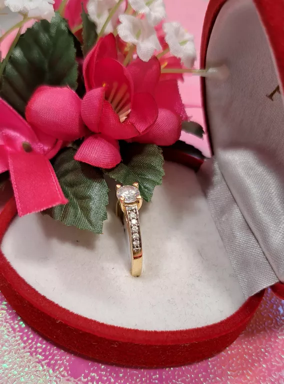 ŚLICZNY ZŁOTY PIERŚCIONEK 2,49GR 585PR