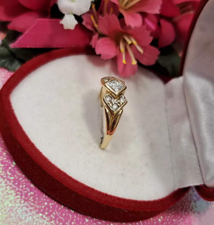 ŚLICZNY ZŁOTY PIERŚCIONEK 2,40GR 585PR