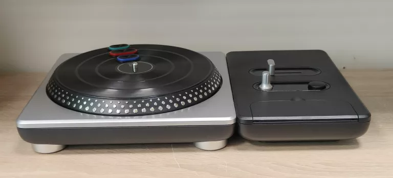 KONSOLA DJ HERO DO PLAYSTATION 3