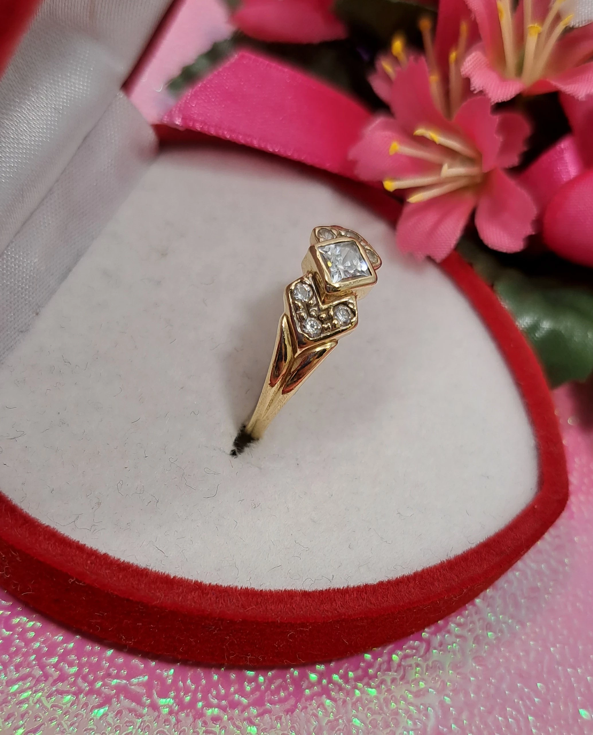 sliczny-zloty-pierscionek-240gr-585pr-material-15835-2