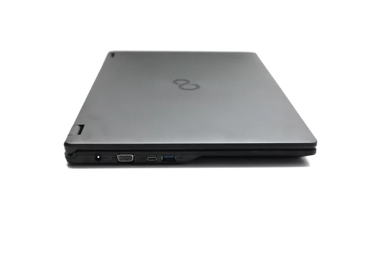 FUJITSU LIFEBOOK E4511 15,6" INTEL CORE I3
