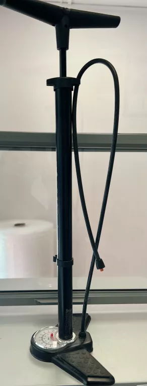 pompka-stojaca-crivit-zdjecia-wroclawska-80-legnica