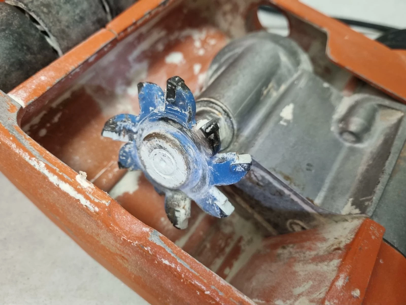 frezarka-bruzdownica-spit-f40-w-walizce-marka-spit