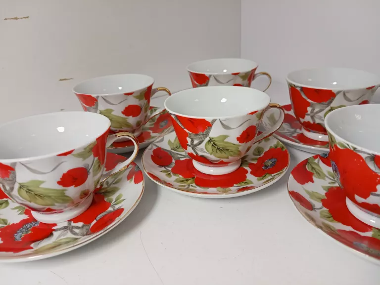 ZESTAW FILIŻANEK ZE SPODKAMI AFFEK PORCELANA