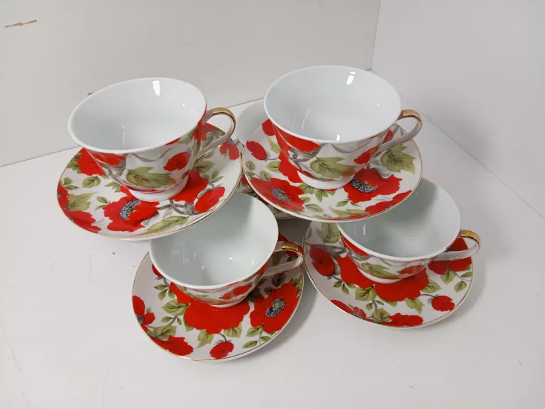 ZESTAW FILIŻANEK ZE SPODKAMI AFFEK PORCELANA