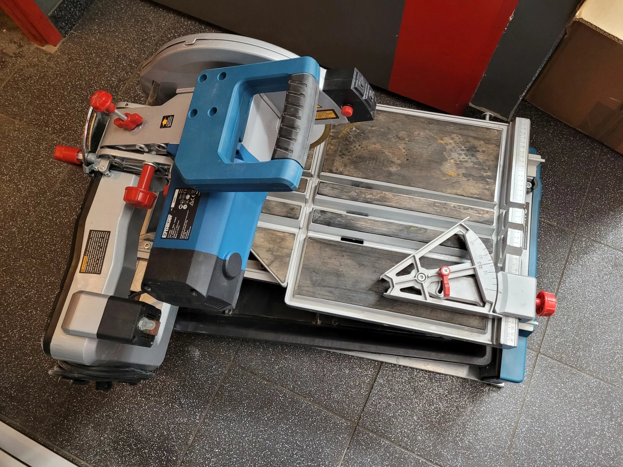 erbauer-przycinarka-do-glazury-1650w-etc1650-product-id-40e1f135-17c4-4615-9cfc-7e44bfe9fcfd