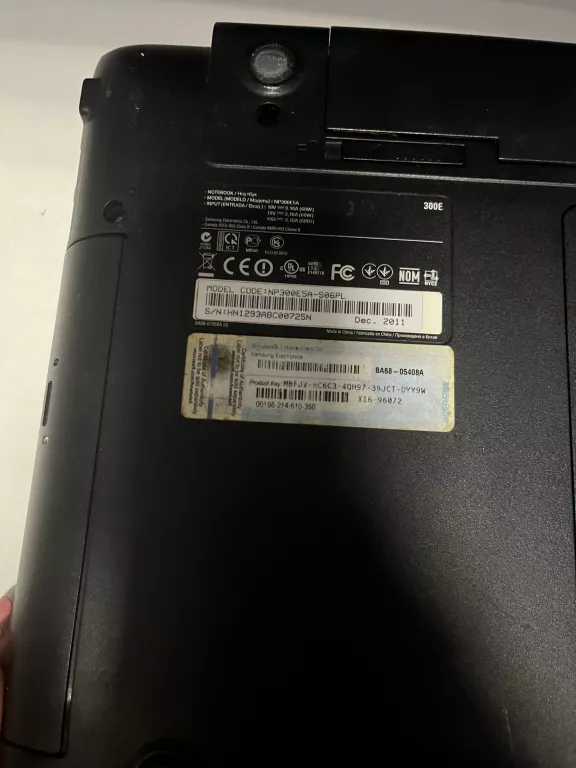 LAPTOP SAMSUNG NP3005E+ZASILACZ
