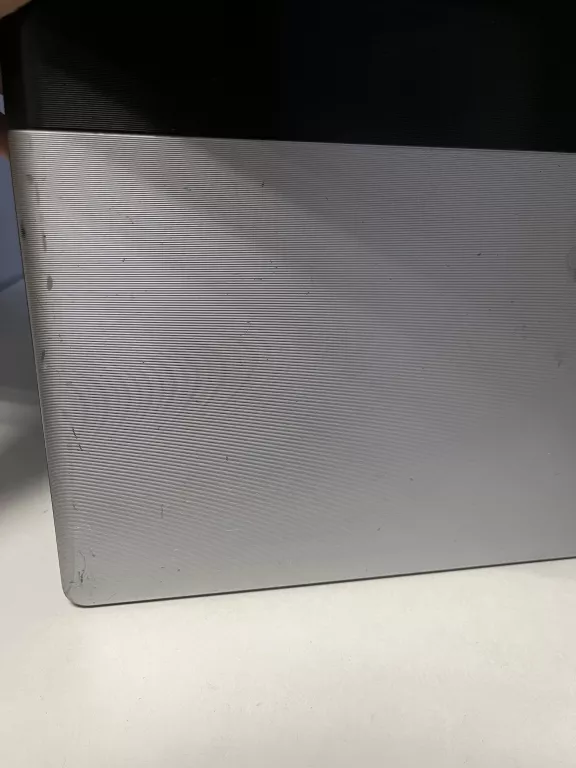 LAPTOP SAMSUNG NP3005E+ZASILACZ