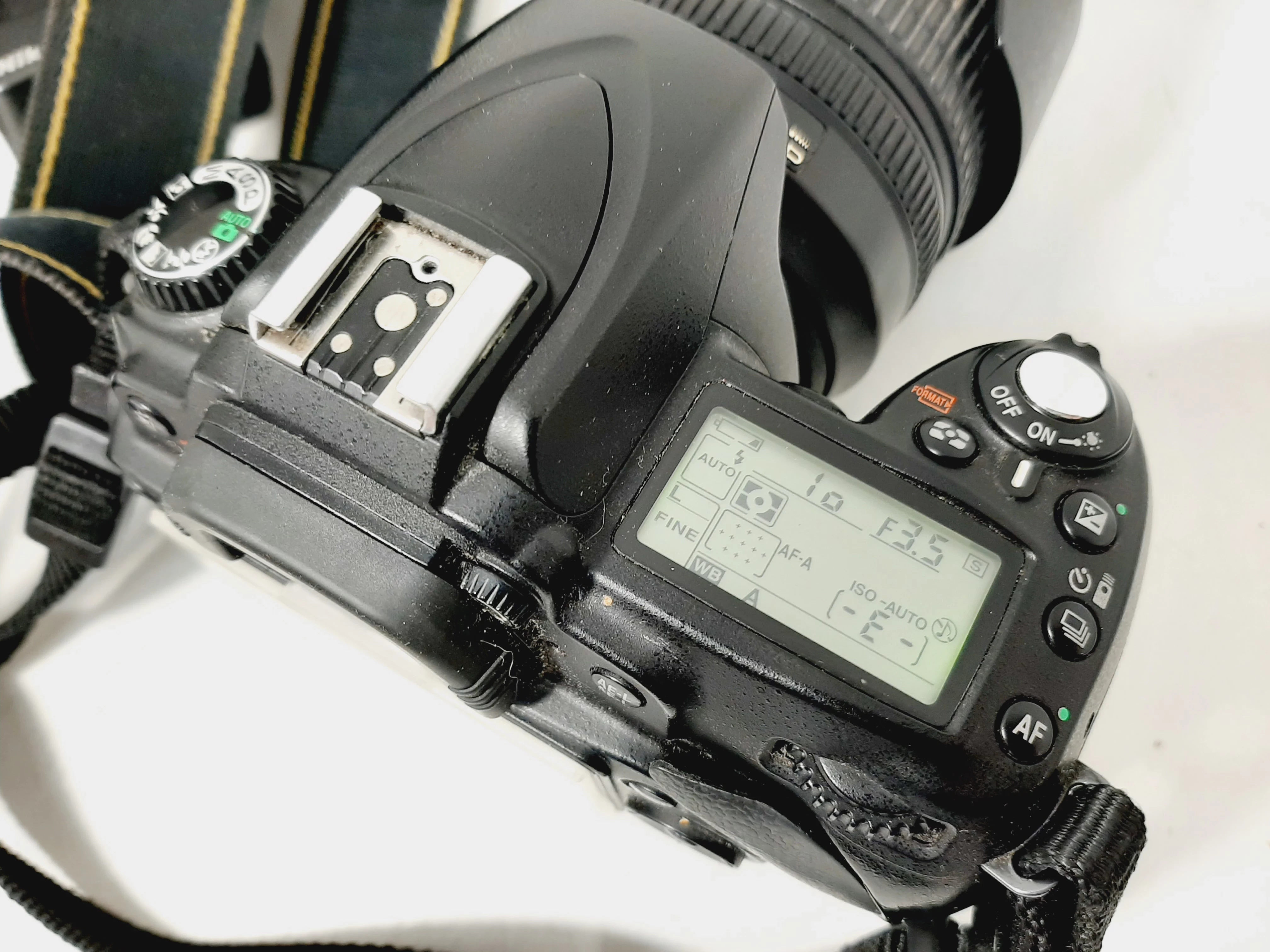 nikon-d90-obiektyw-nikkor-18-105mm-rozmiar-matrycy-aps-c