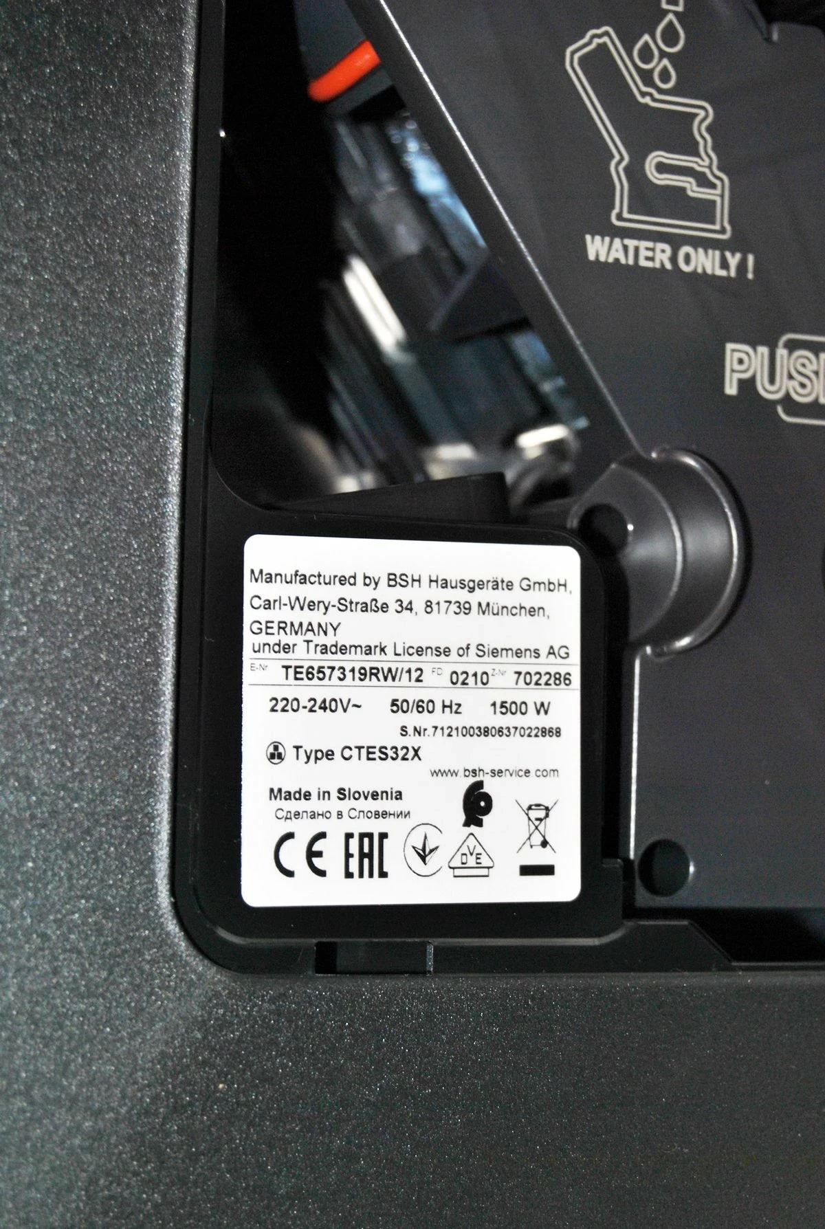 ekspres-siemens-eq6-plus-s700-gwarancja-rodzaje-kawy-mielona