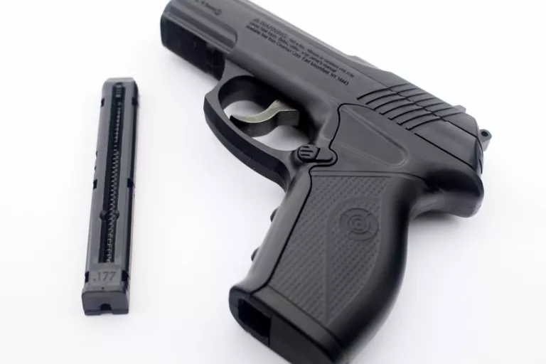 WIATRÓWKA PISTOLET CO2 CROSMAN C11
