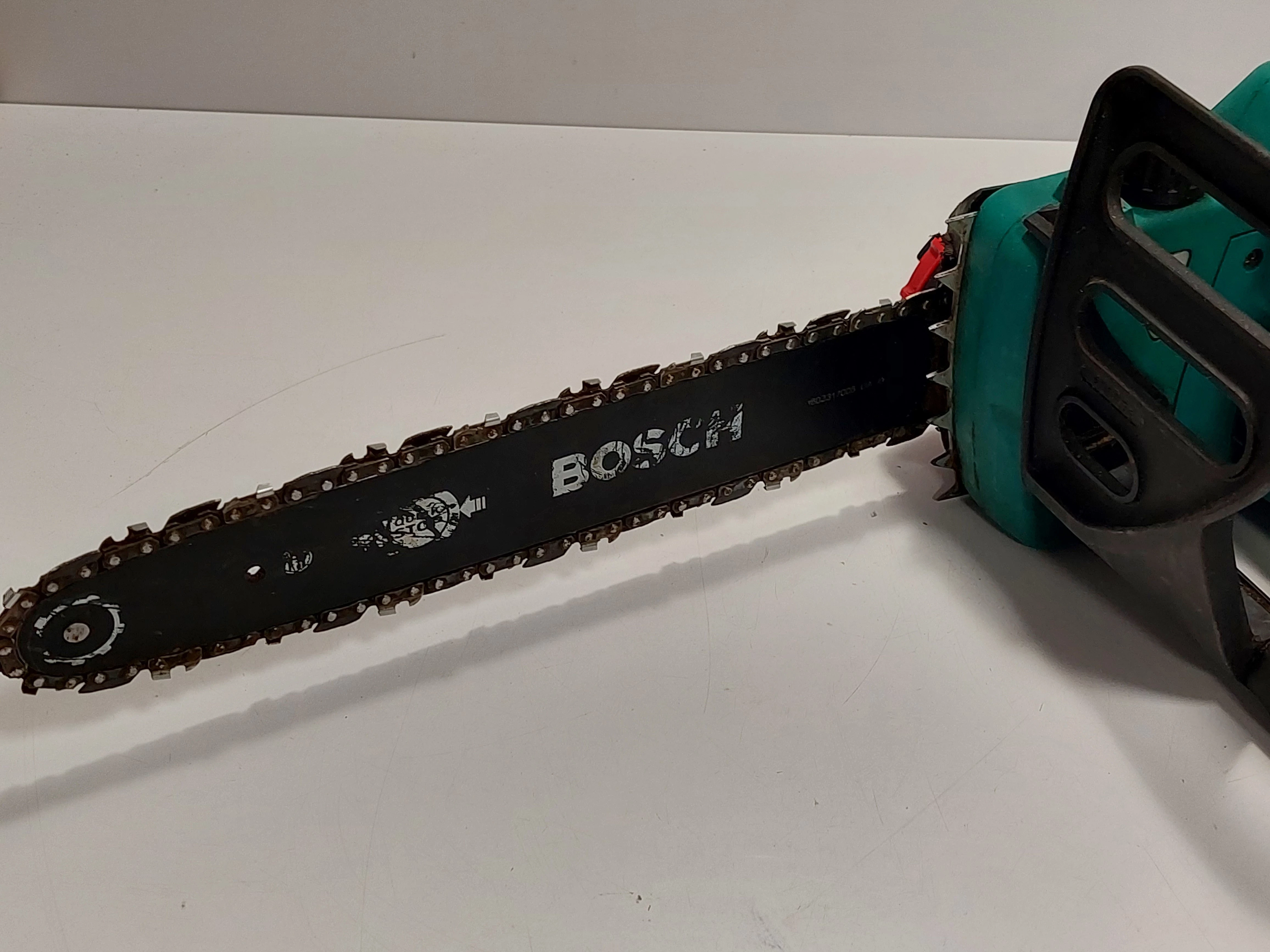 pila-lancuchowa-bosch-ake-35-18-s-1800w-marka-bosch