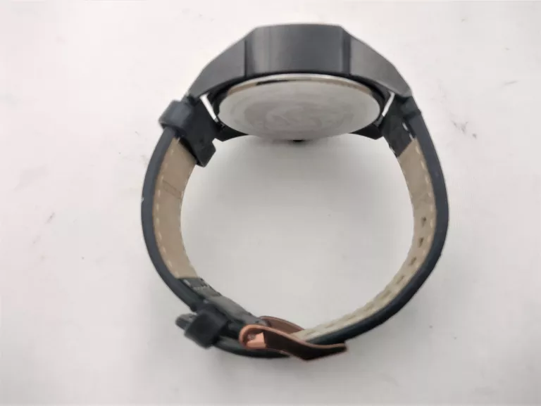 zegarek-diesel-dz-4401-zegarek-funkcje-wodoszczelny