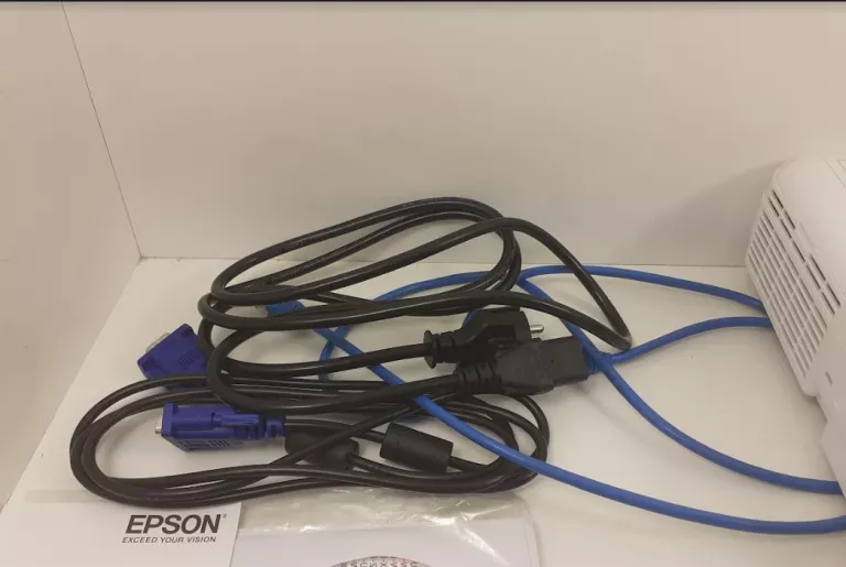PROJEKTOR EPSON EB S05 / PUD [230223020]