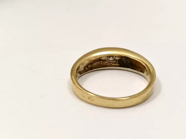 zloty-pierscionek-z-diamentem-392gr-585-rozmiarsrednica-wew-mm-372-24