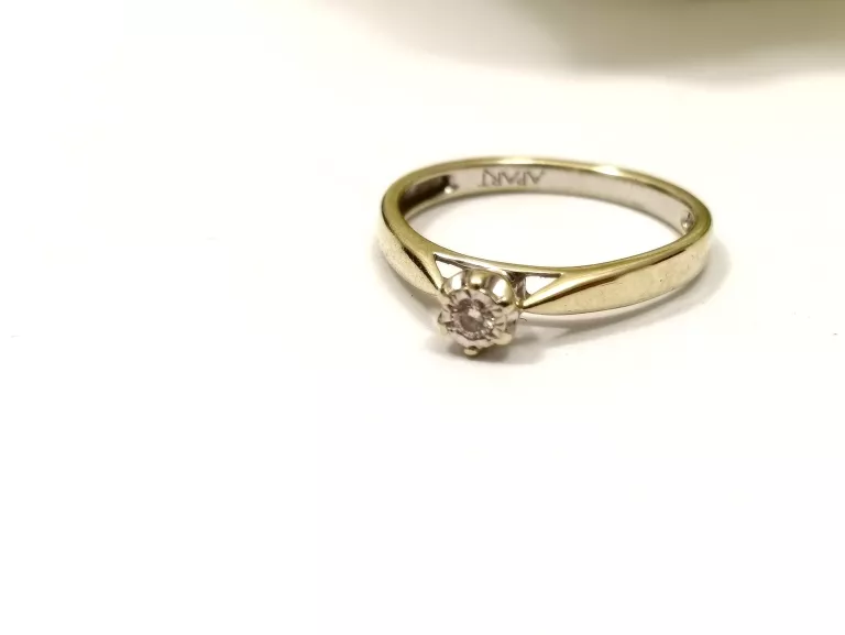 zloty-pierscionek-z-brylantem-164gr-585-material-15835-2