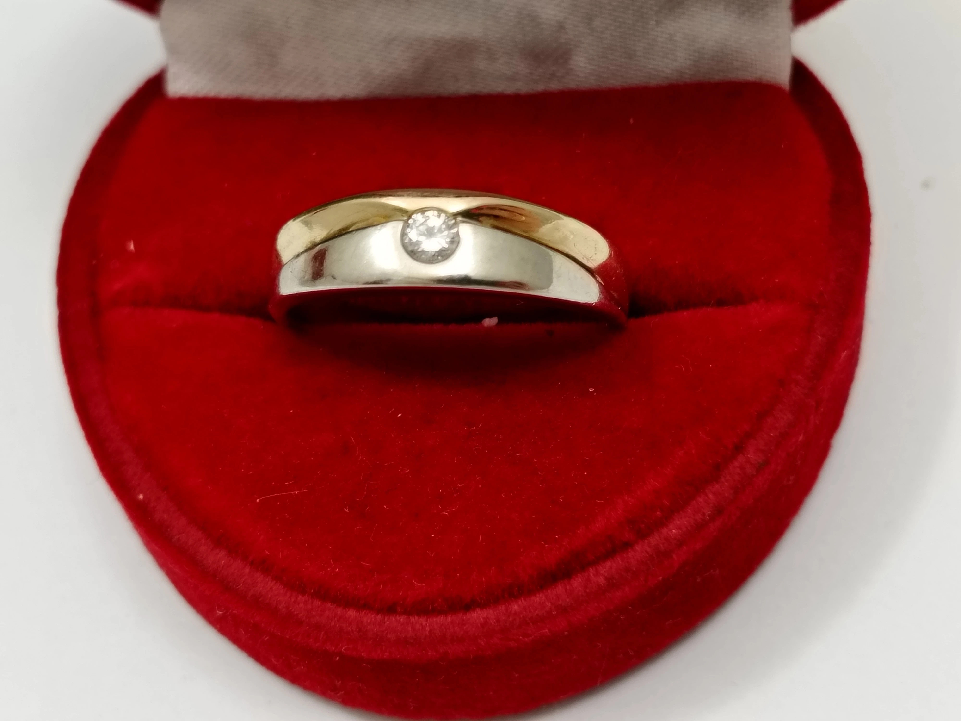 zloty-pierscionek-z-diamentem-392gr-585-material-15835-2