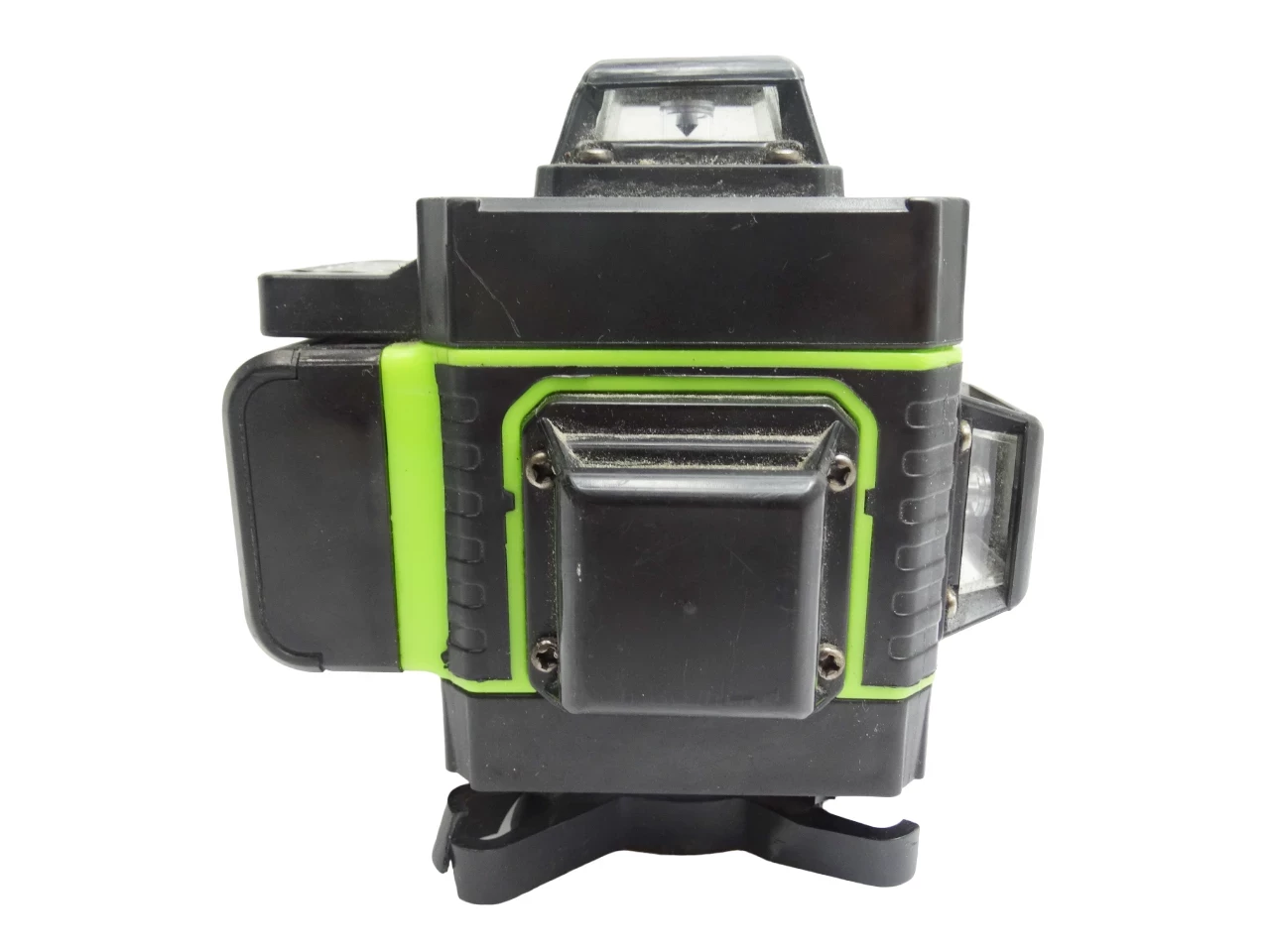 laser-krzyzowy-deko-50m-na-czesci-wlacza-sie-kod-producenta-123