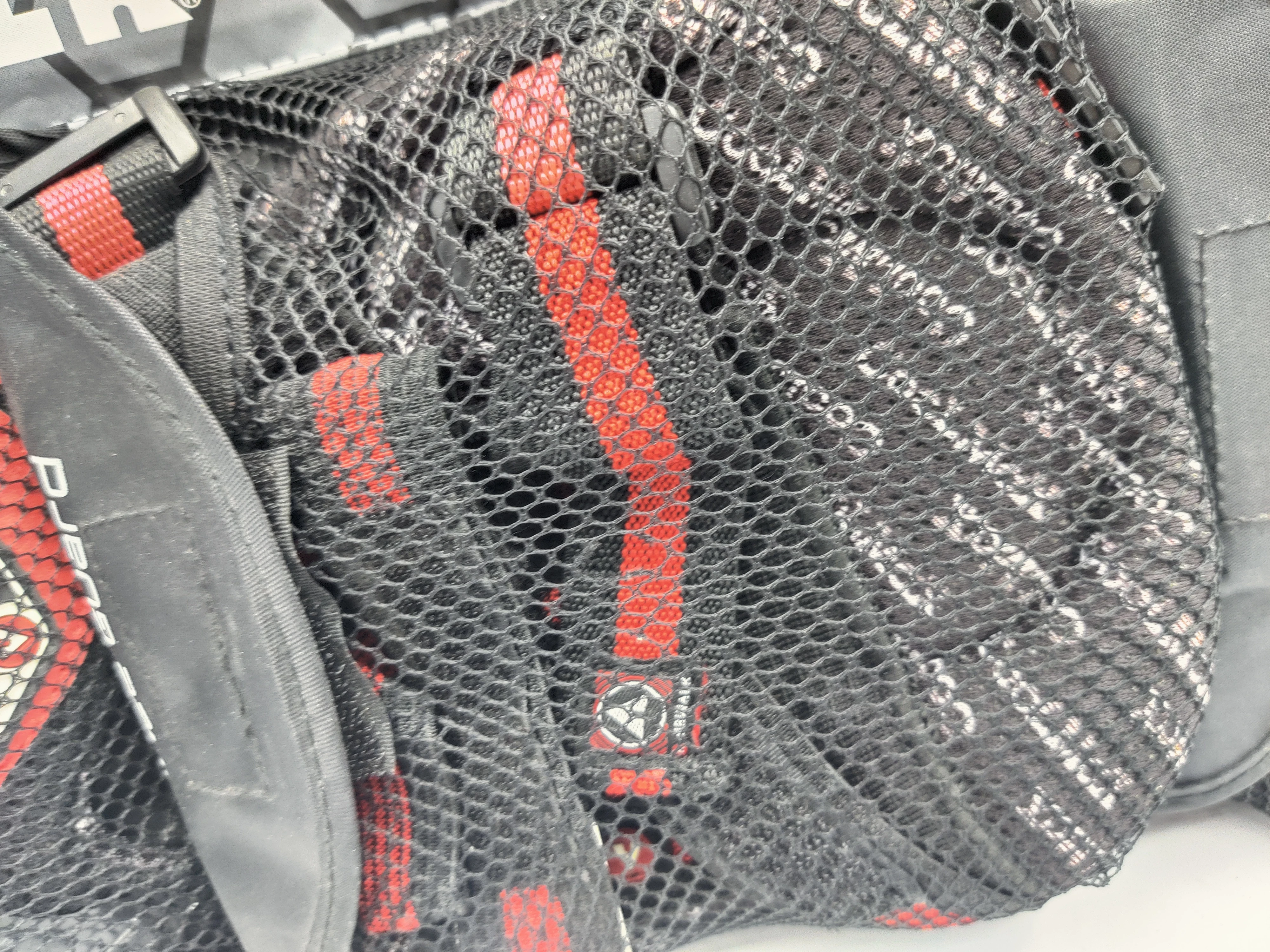 ochraniacze-airwalk-skate-protection-pack-roz-l-model-skate-protection-pack