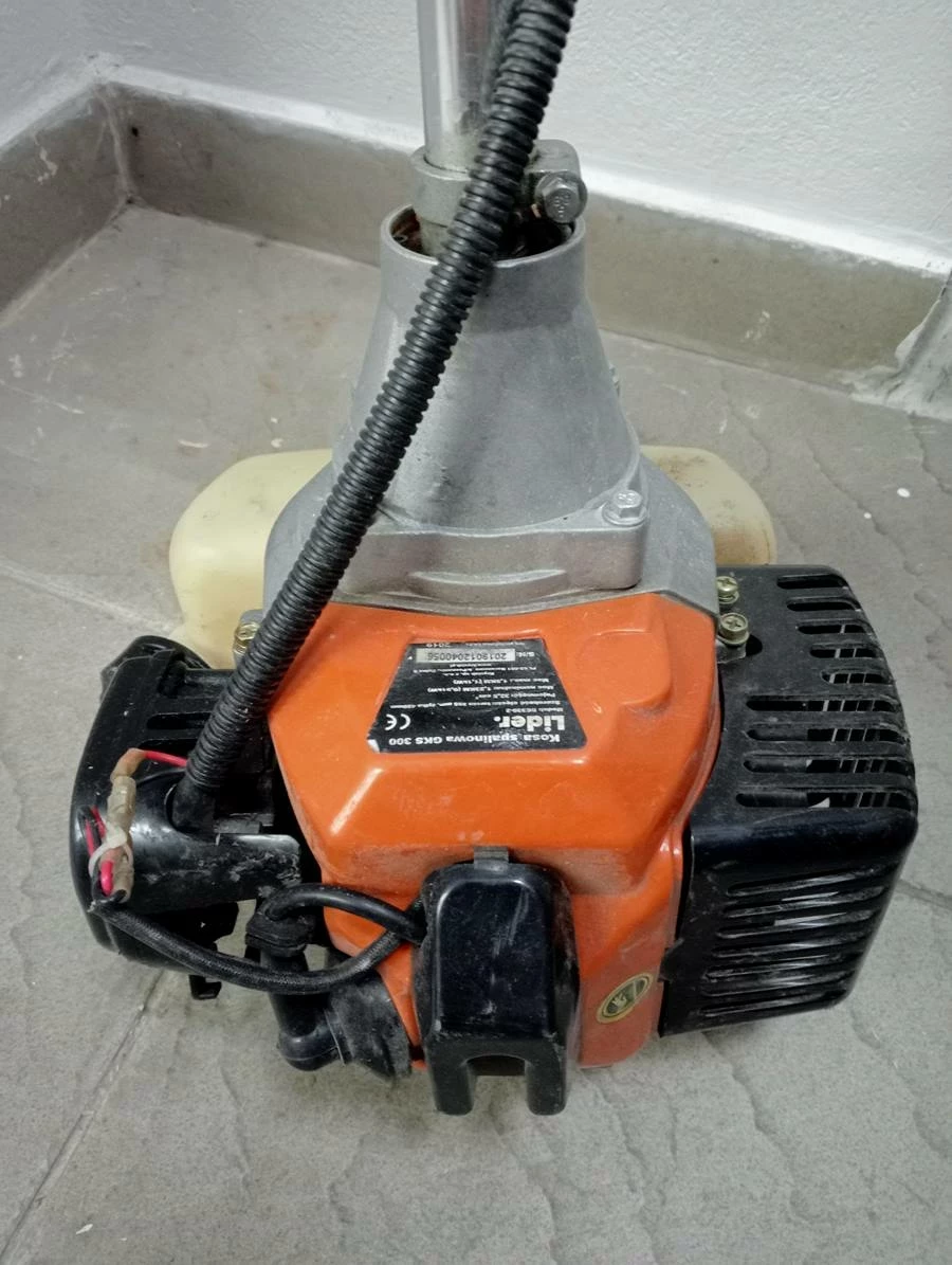 kosa-spalinowa-podkaszarka-lider-gks300-stan-po-zwrocie