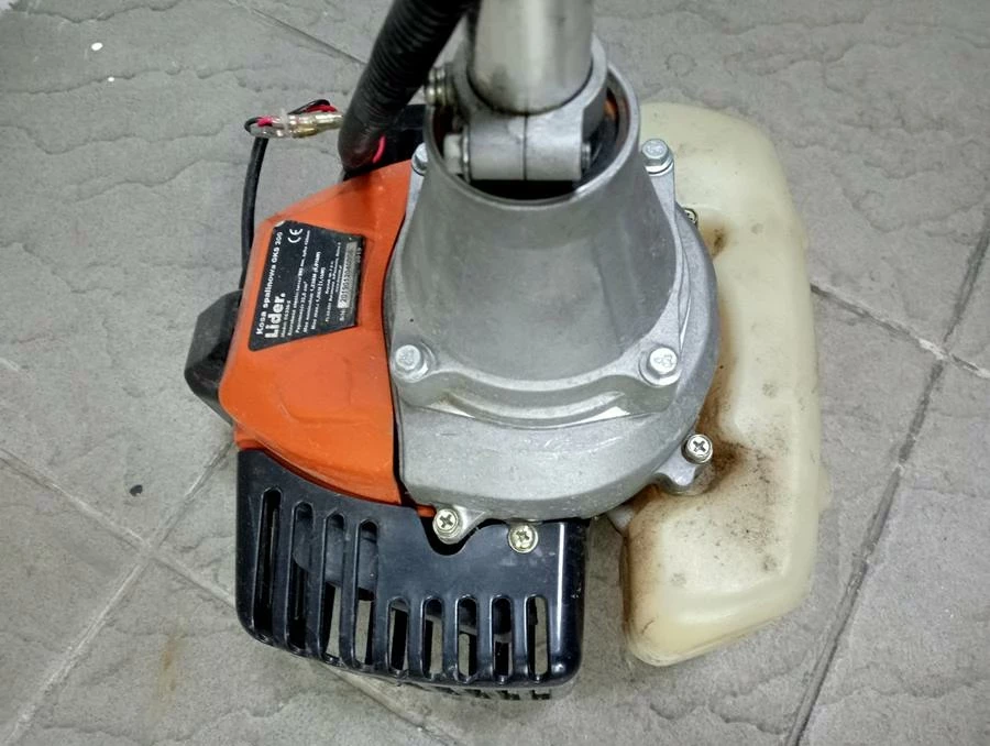 kosa-spalinowa-podkaszarka-lider-gks300-dlugosc-narzedzia-200