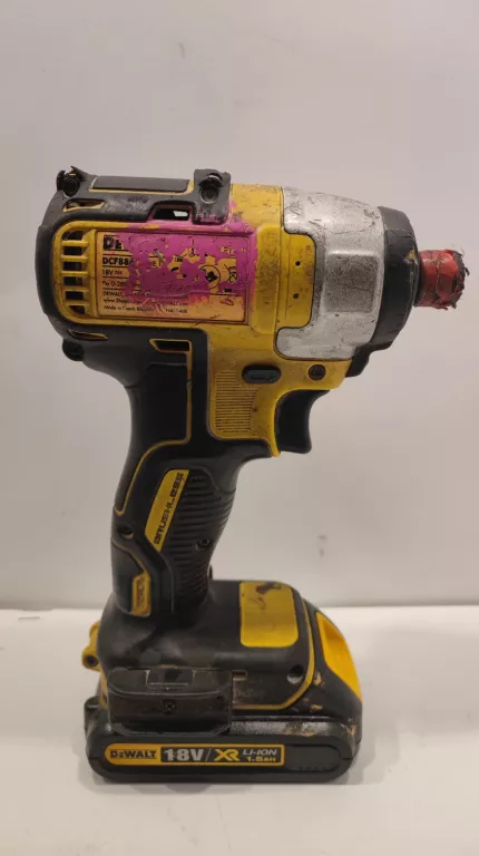 zakretarka-dewalt-dcf-886-uszkodzony-aku-15-ah-stan-uzywany