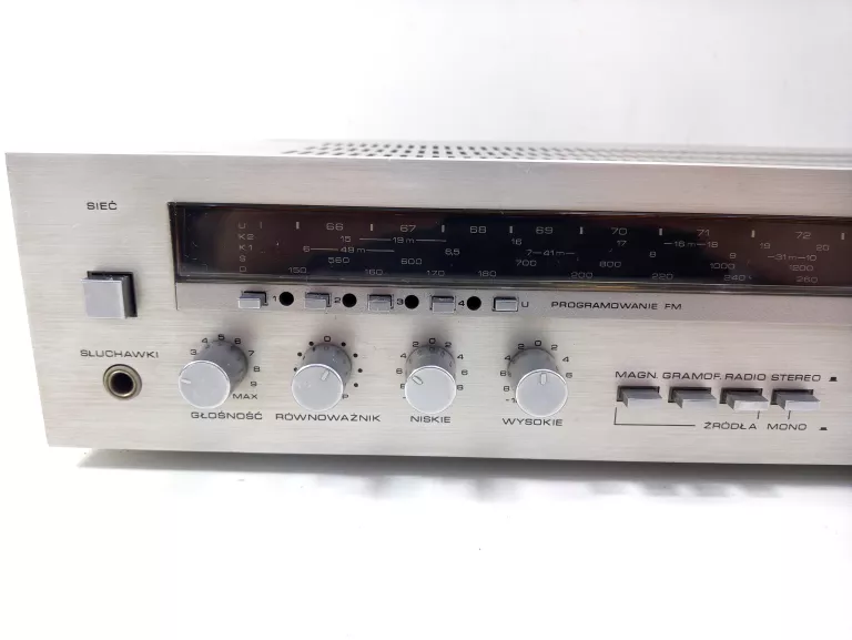 RADIO AMPLITUNER UNITRA TOSCA 303