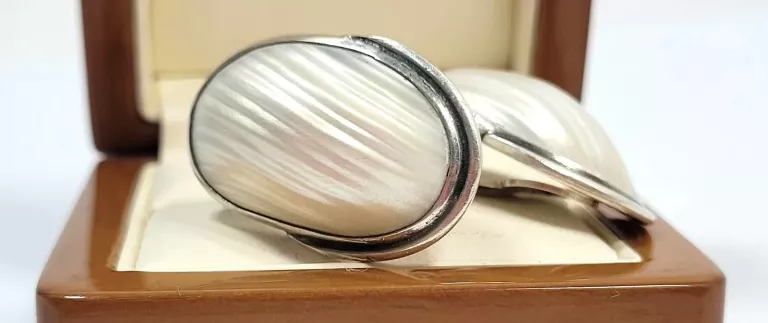 PIĘKNE KLIPSY  SREBRO 925 Z MASĄ PERŁOWĄ 8,9G