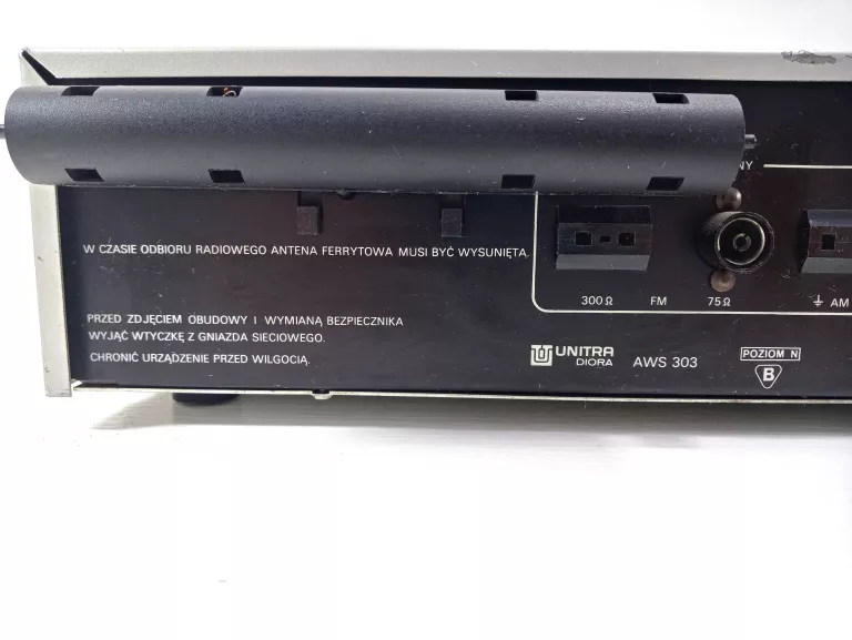 RADIO AMPLITUNER UNITRA TOSCA 303