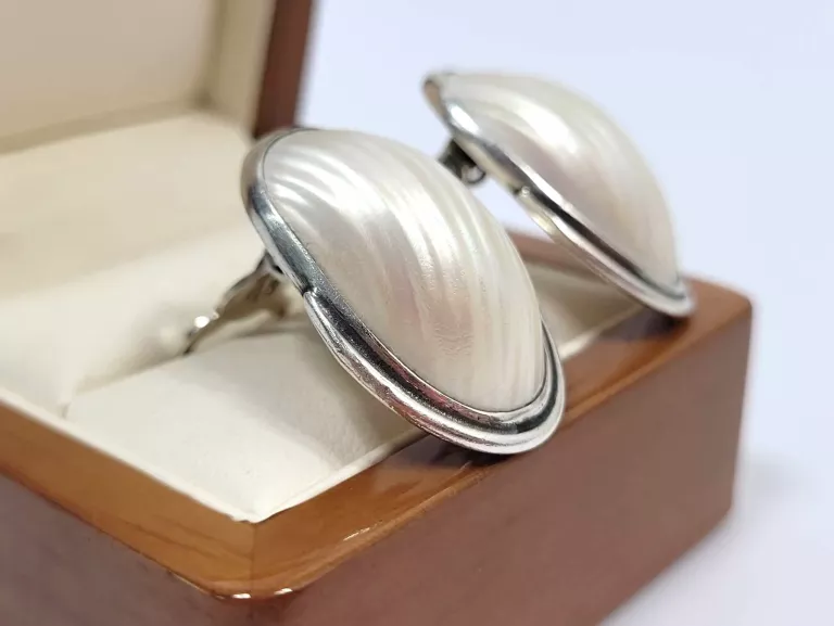 PIĘKNE KLIPSY  SREBRO 925 Z MASĄ PERŁOWĄ 8,9G
