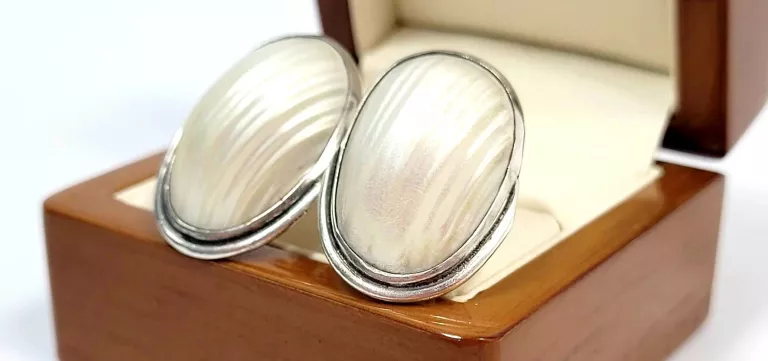 PIĘKNE KLIPSY  SREBRO 925 Z MASĄ PERŁOWĄ 8,9G