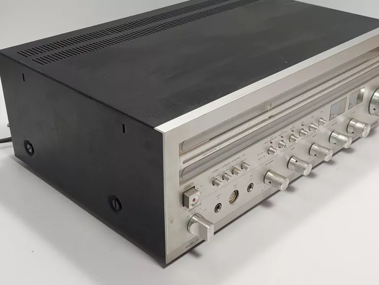 AMPLITUNER AIWA AX-7550