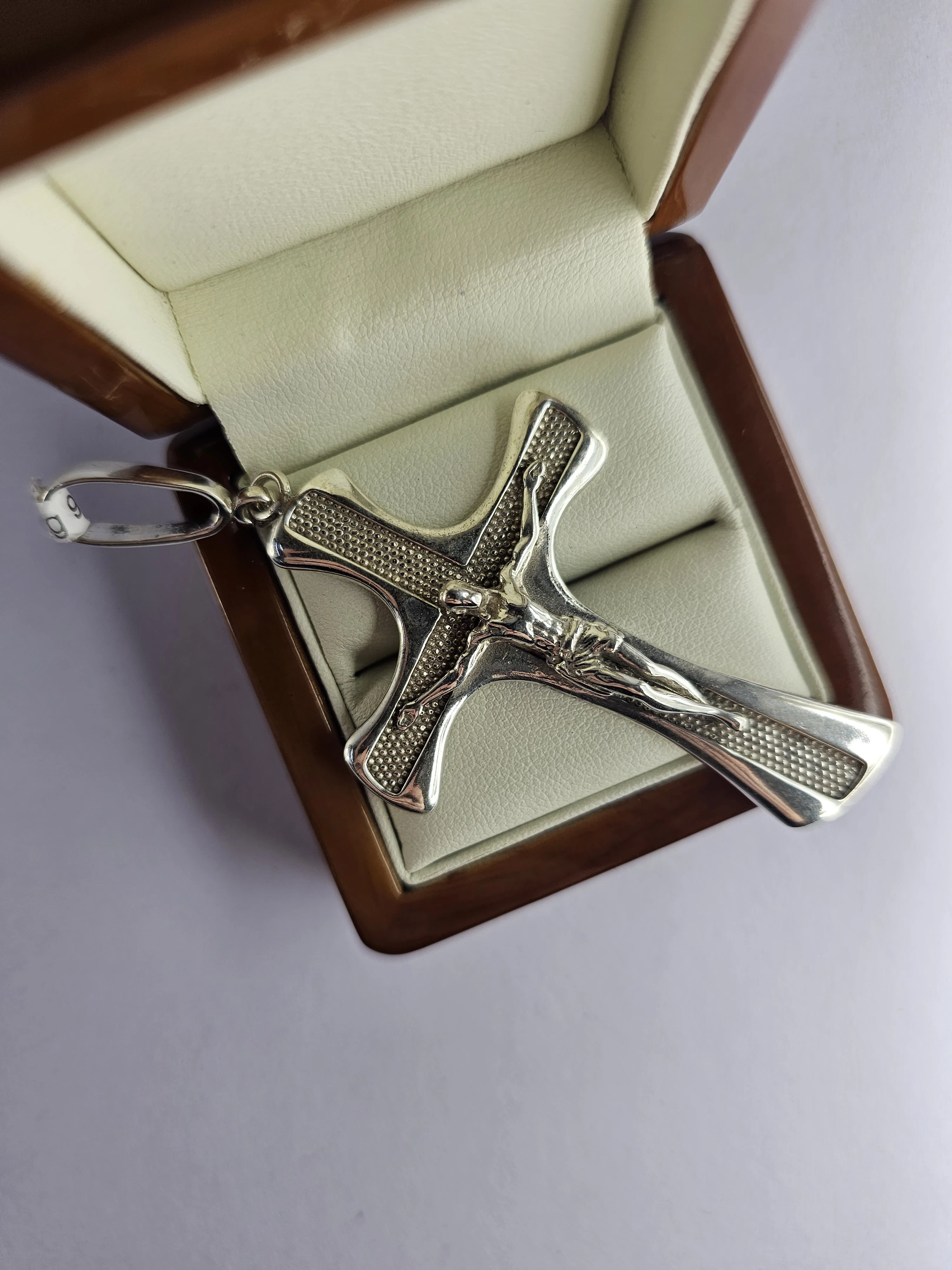 srebrny-krzyz-1471g-925-jagiellonska-721-szczecin-rs