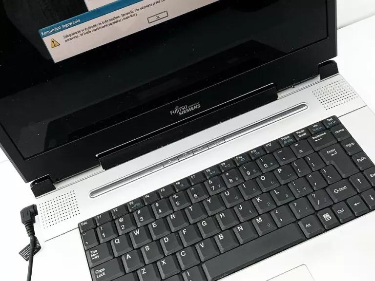 FUJITSU SIEMENS AMILO L1310G STAN NIEZNANY