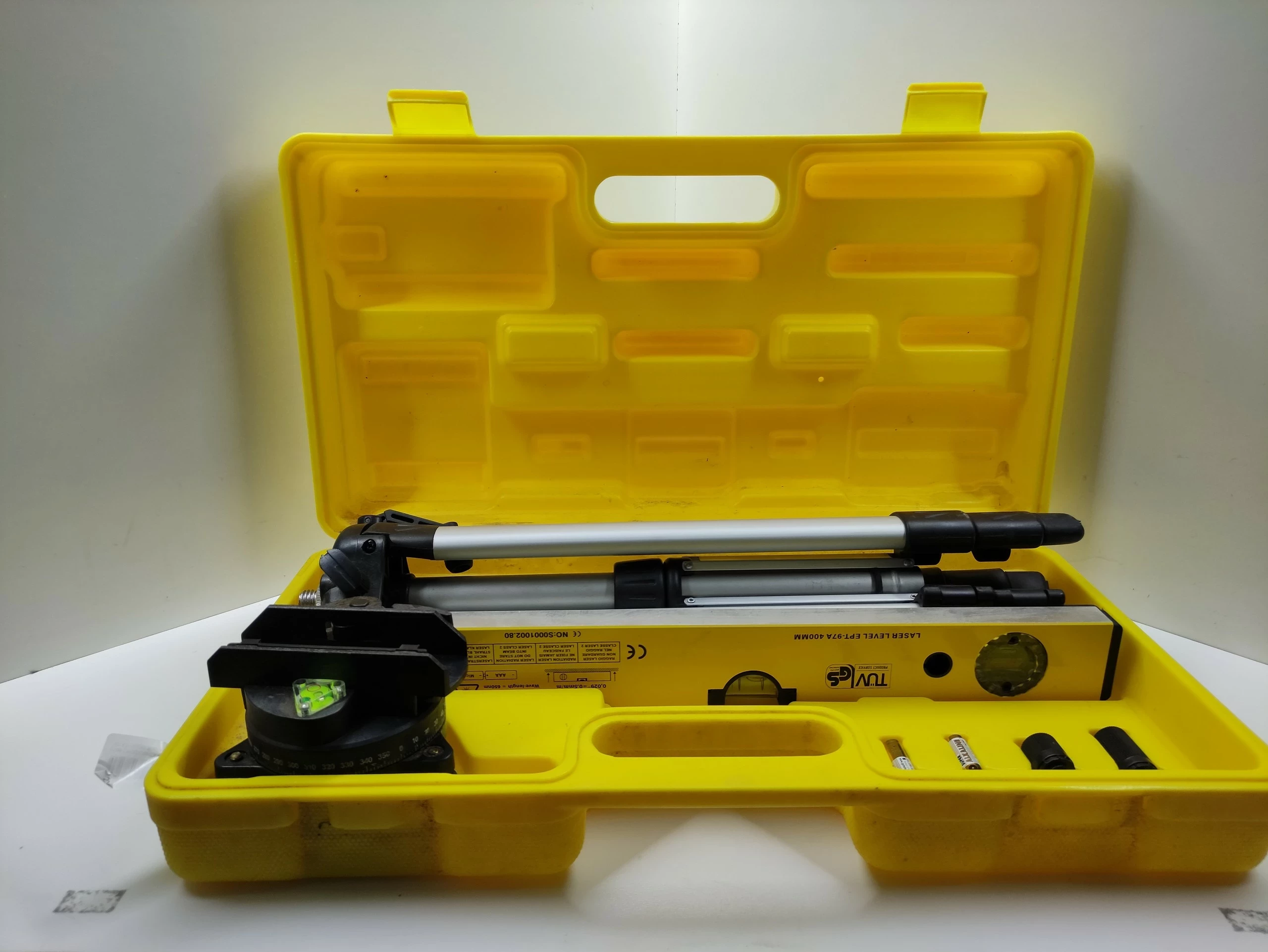 poziomica-laserowa-tuv-laser-level-ept-97a-400mm-pl-wolnosci-12-sj-wloclawek