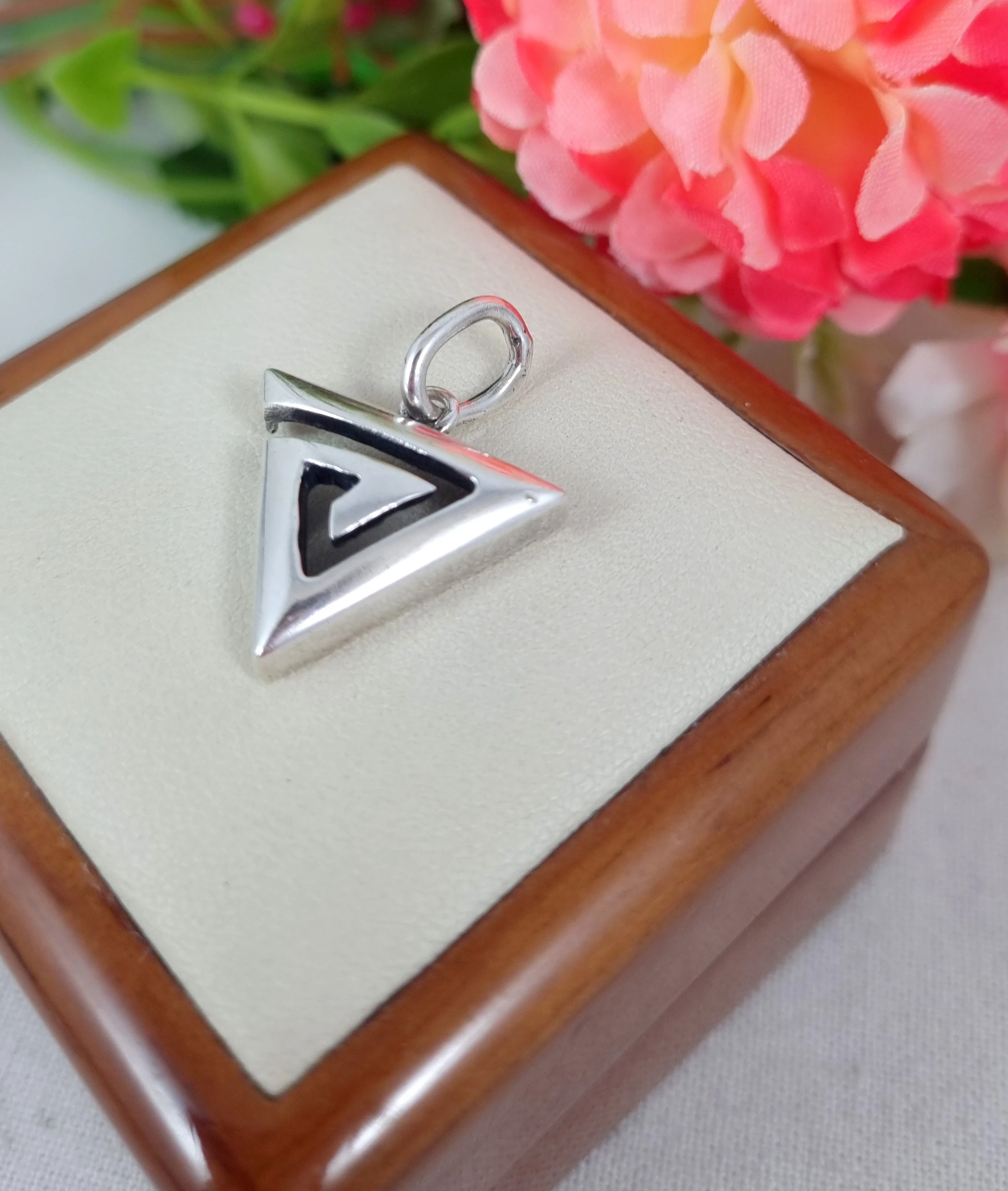 srebrna-zawieszka-305gr-925pr-marka-226434-1704211