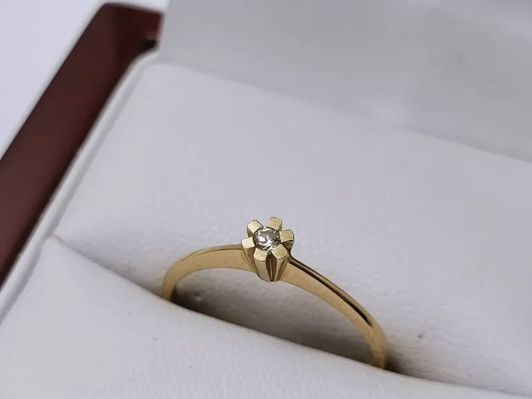 zloty-pierscionek-z-cyrkonia-125g-585-roz14-niemodlinska-23-opole