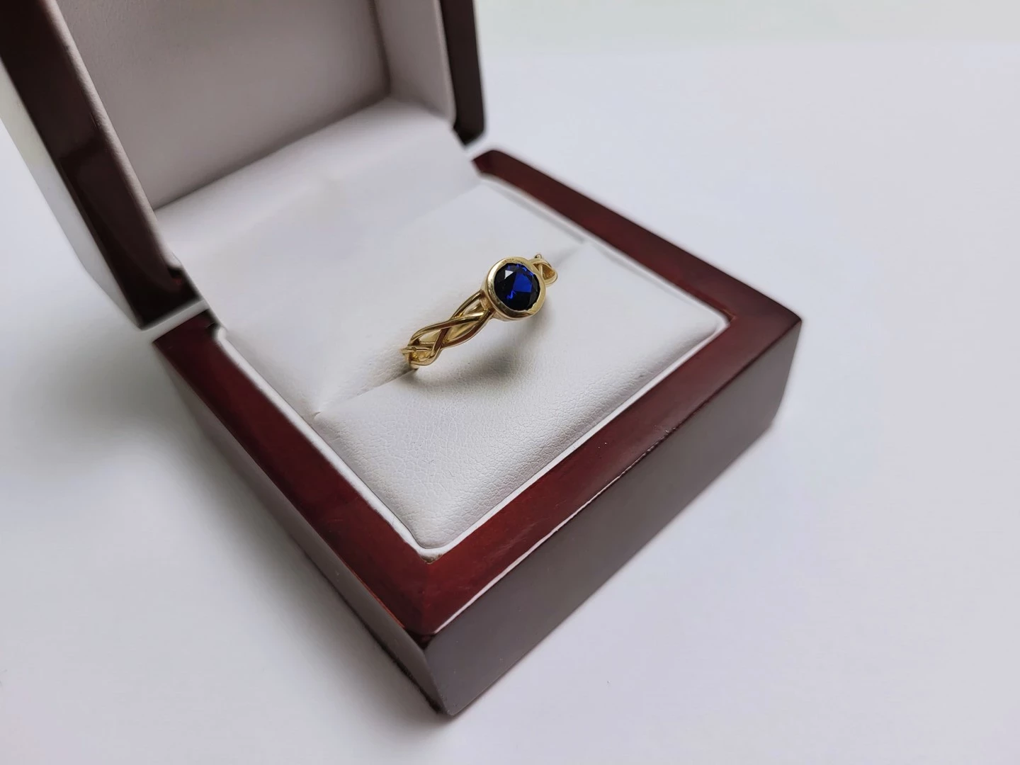 piekny-zloty-pierscionek-205g-pr585-r16-rodzaj-2205-2