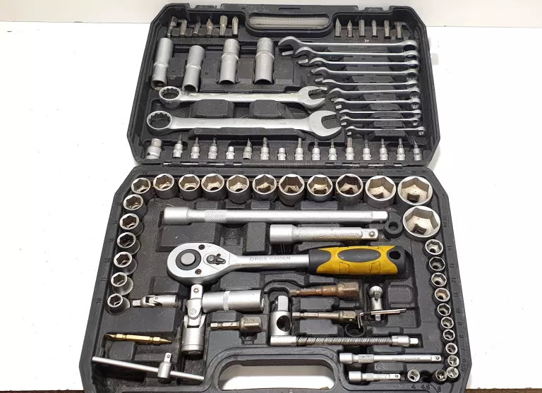 zestaw-kluczy-nasadowych-klucze-fachman-94-szt-warszawska-162-lomianki