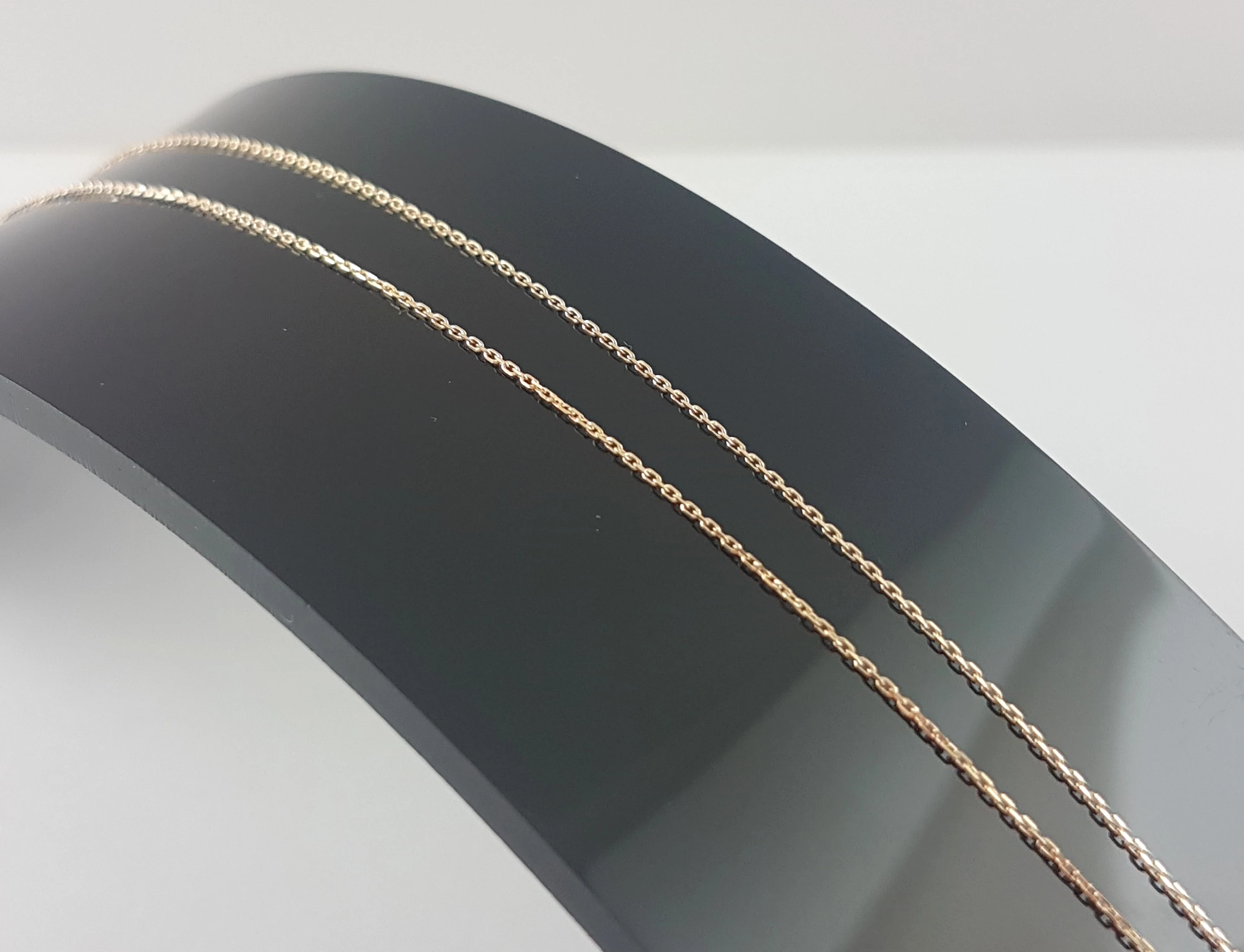 nienoszona-zlota-celebrytka-kolko-104g-585-44cm-material-15835-2