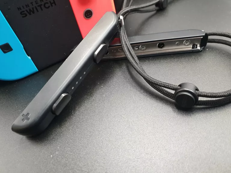 konsola-nintendo-switch-hac-001-01-32gb-zestaw-stan-uzywany