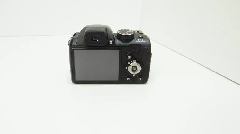 APARAT FUJI FINEPIX S3400