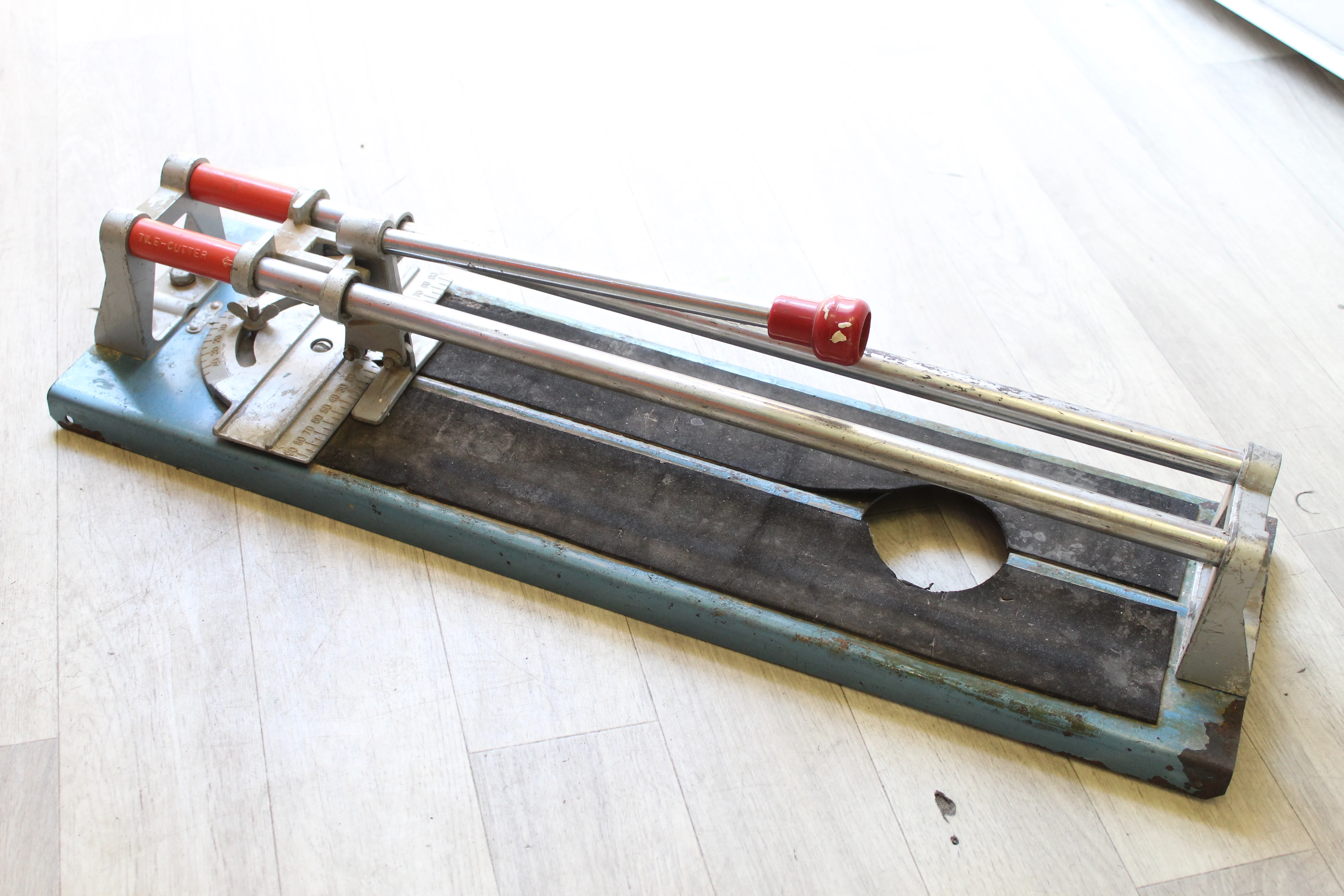 maszyna-do-ciecia-plytek-stan-uzywany