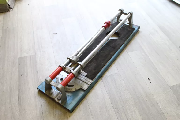 maszyna-do-ciecia-plytek-seria-66772