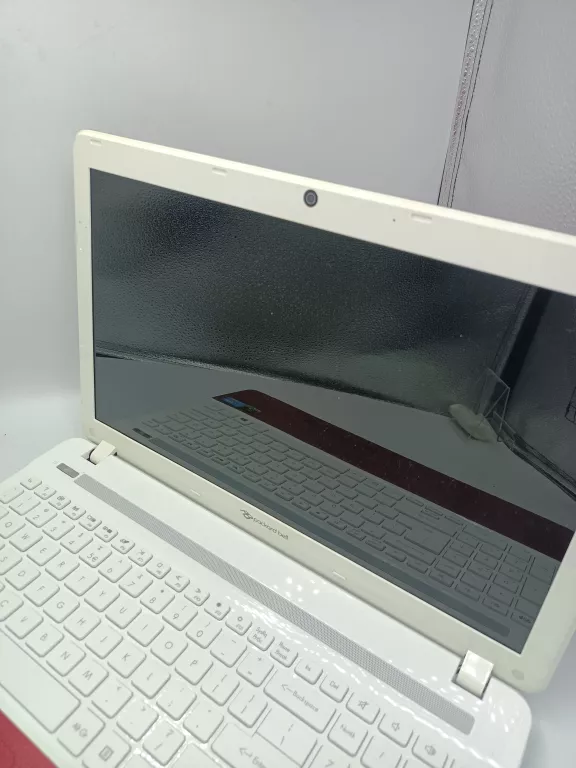 laptop-packard-bell-p8-4-gb500-gb-i7-czytaj-opis-przekatna-ekranu-154