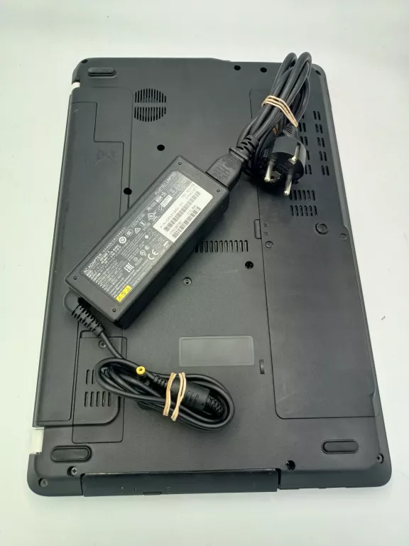 laptop-packard-bell-p8-4-gb500-gb-i7-czytaj-opis-wielkosc-pamieci-ram-4-gb