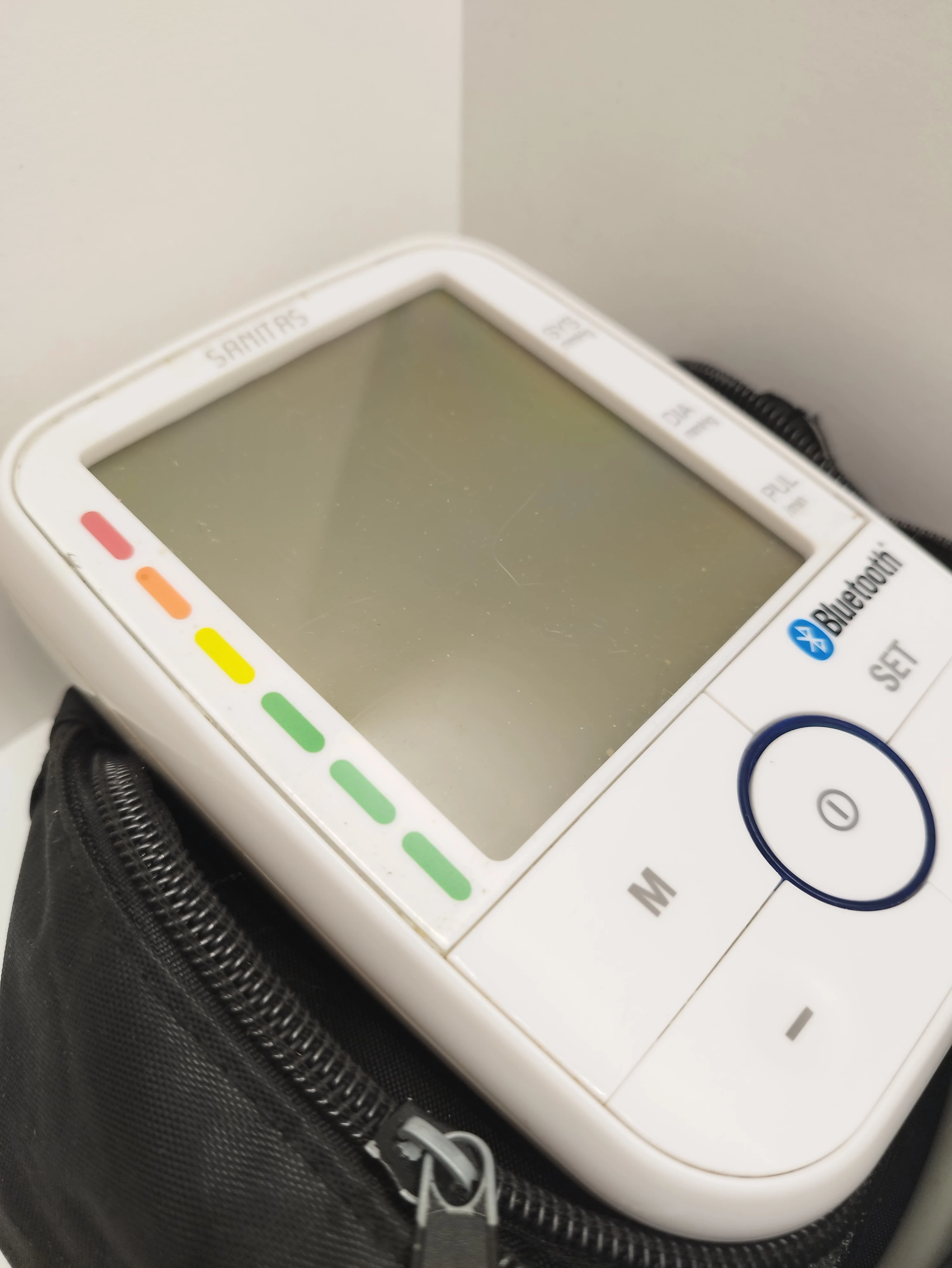 cisnieniomierz-sanitas-sbm-67-miejsce-pomiaru-ramie